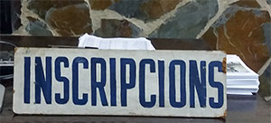 cartell inscripcions fusta